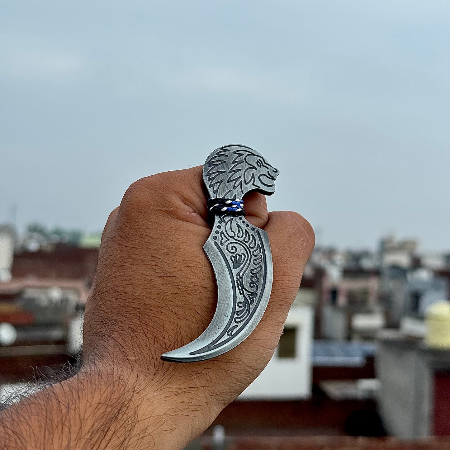Lion Katar Shastar